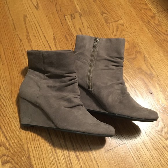 New Directions Faux Suede Wedge Ankle Boots - Picture 1 of 7
